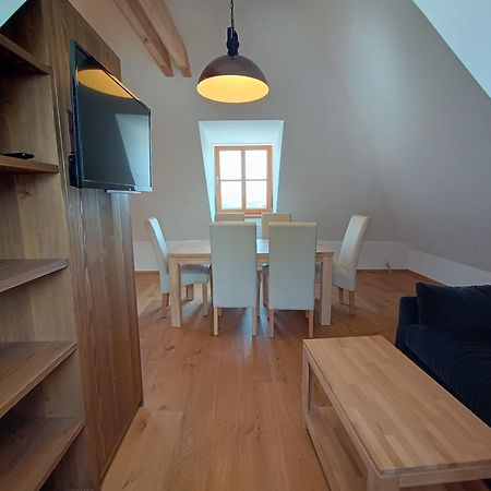 Mníšek pod Brdy Apartmany Maly Mnich المظهر الخارجي الصورة