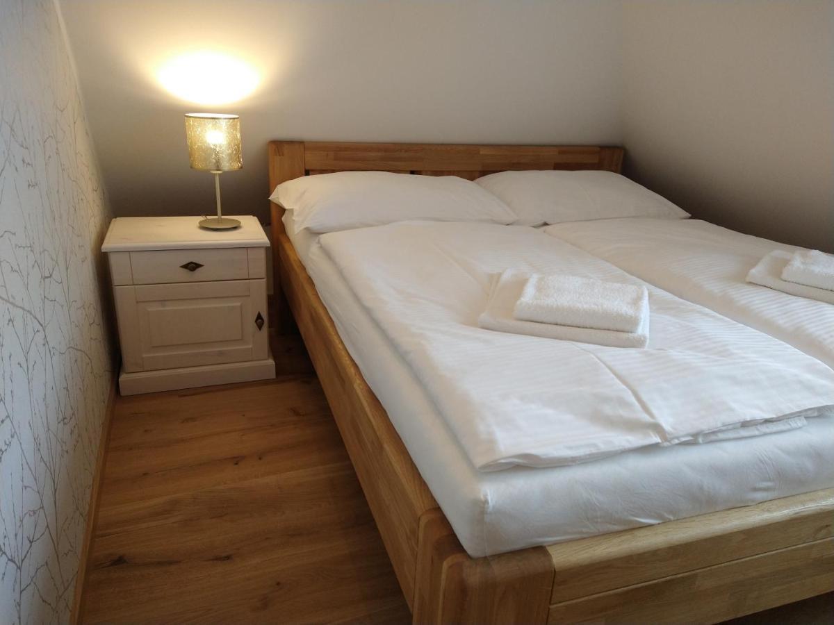 Mníšek pod Brdy Apartmany Maly Mnich المظهر الخارجي الصورة
