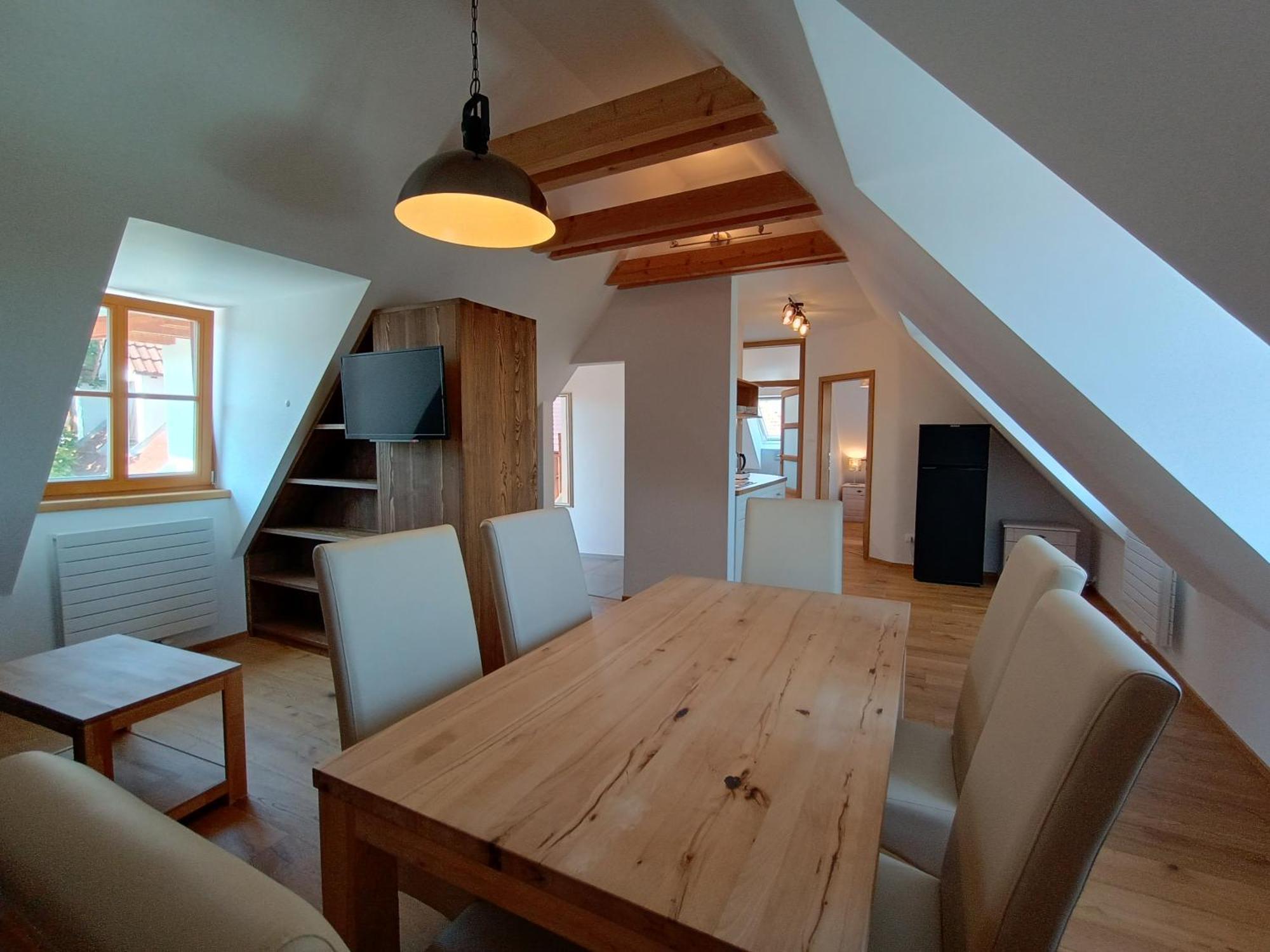 Mníšek pod Brdy Apartmany Maly Mnich المظهر الخارجي الصورة