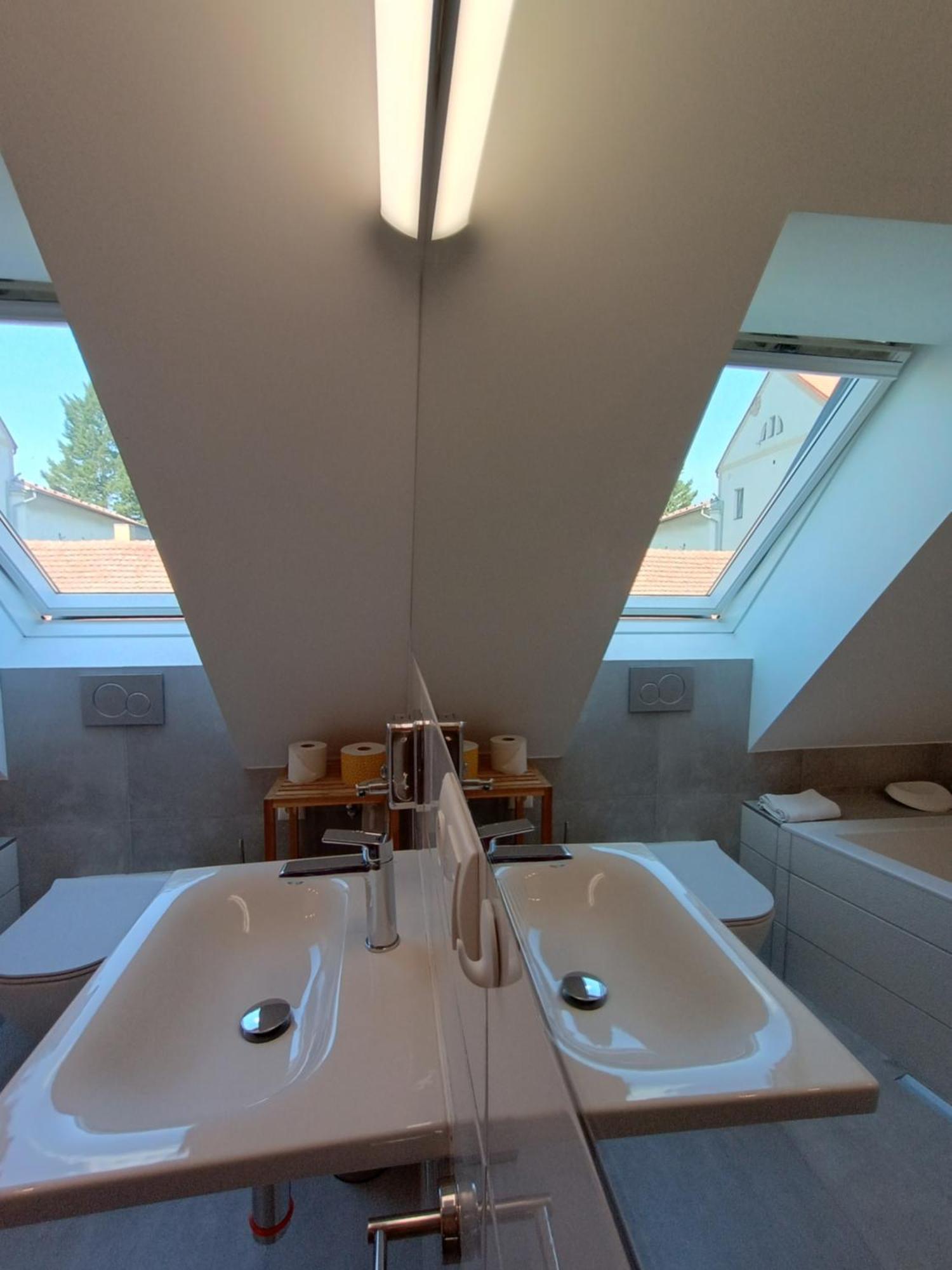 Mníšek pod Brdy Apartmany Maly Mnich المظهر الخارجي الصورة