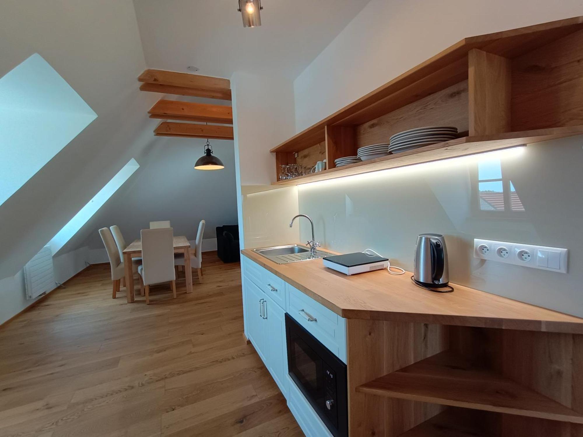 Mníšek pod Brdy Apartmany Maly Mnich المظهر الخارجي الصورة