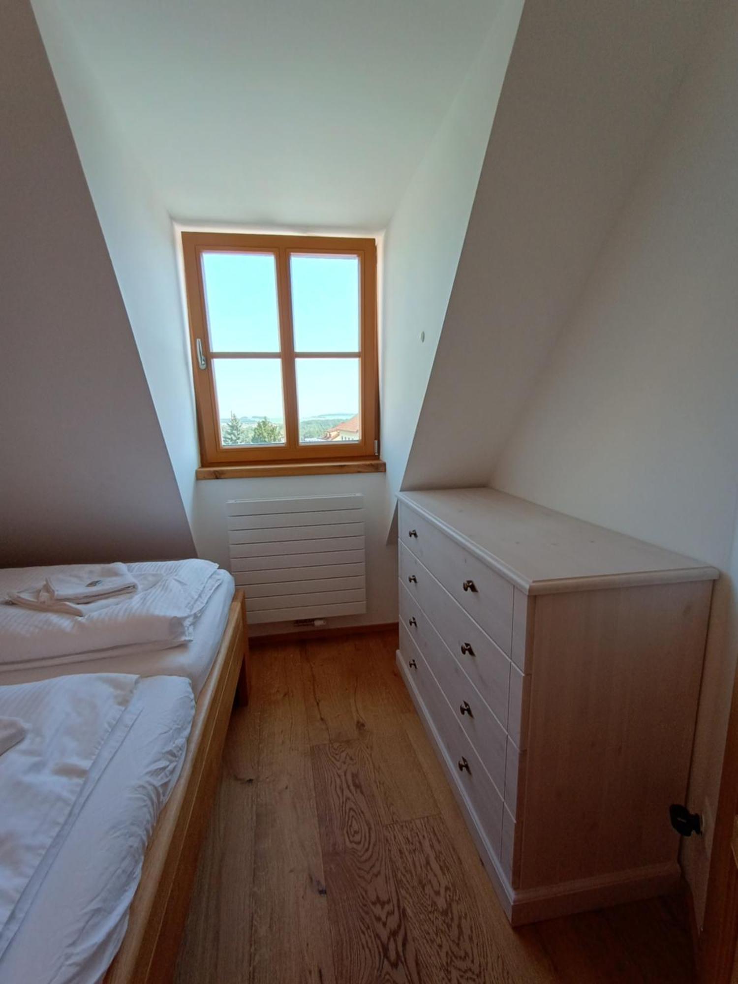Mníšek pod Brdy Apartmany Maly Mnich المظهر الخارجي الصورة