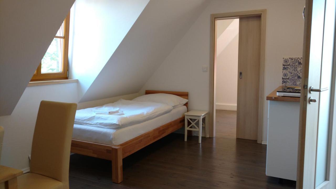 Mníšek pod Brdy Apartmany Maly Mnich المظهر الخارجي الصورة