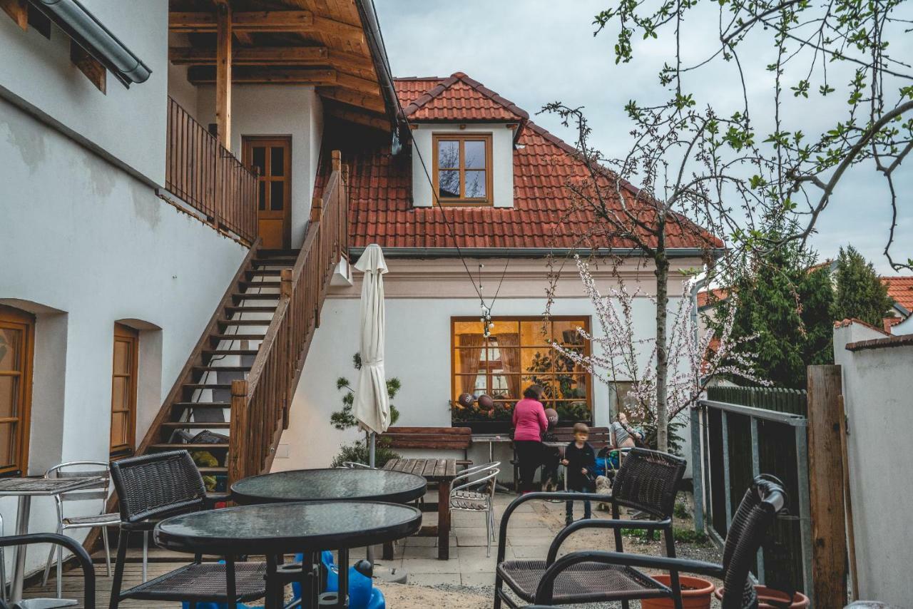 Mníšek pod Brdy Apartmany Maly Mnich المظهر الخارجي الصورة